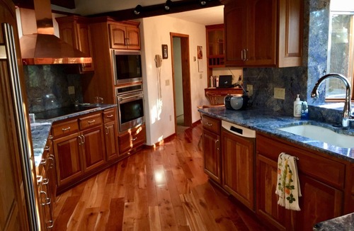Northeast Santa Fe House | Mountain Views. Bright & Sunny w/Southwest Charm. Close-in Location
