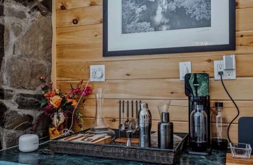 Quechee Cabin | Mountain Views · Dog-Friendly Cabin & Fire Pit