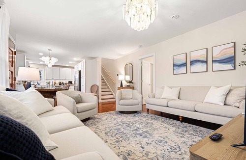 Bennington House | Mountain Views, Game Room, Fire Pit, Dream Kitchen