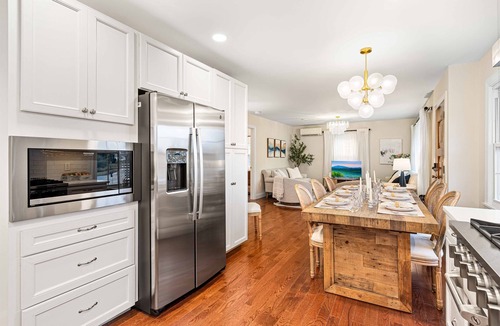 Bennington House | Mountain Views, Game Room, Fire Pit, Dream Kitchen