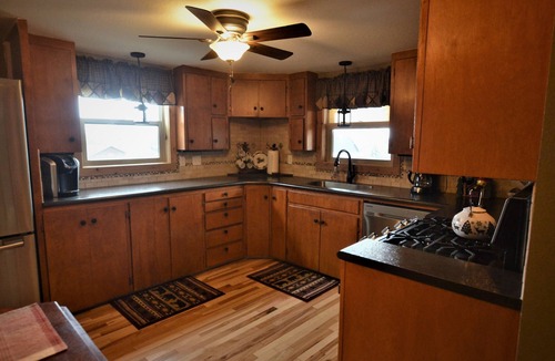 Woodland Park Cabin | Mountain Views-HotTub -Cozy Fireplace Lic# 007662