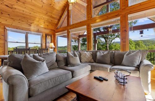 Epworth House | Mountain Views Hot Tub & Pool Table Fire Pit Games