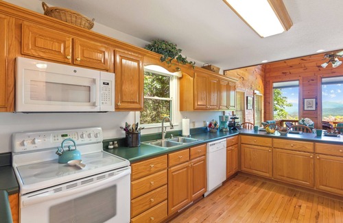Clarkesville Cabin | Mountain Views Made for Gathering