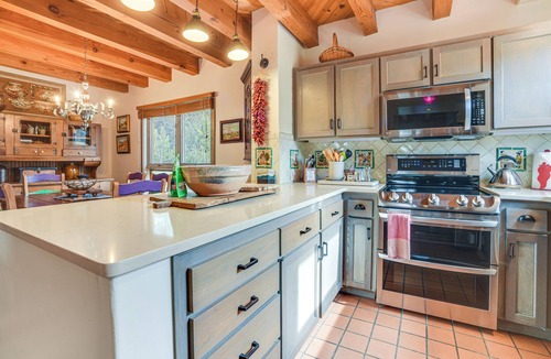 Nambe Pueblo House | Mountain Views + Patio: Santa Fe Escape!