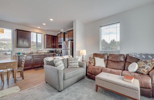 Eagar House | Mountain Views & Ponderosa Pines! Arizona Escape