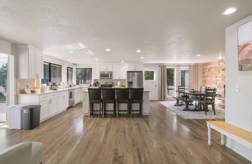 Woods Creek House | Mountain Views | Private Escape