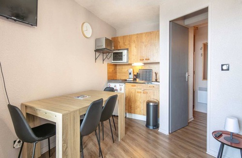 Chamrousse Apartment | Mountain Views & Slope Access