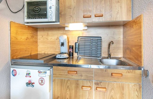 Chamrousse Apartment | Mountain Views & Slope Access