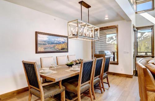 Winter Park House | Mountain Villa 211 Next To WP Resort I Private Hot Tub I Great Views I Activity Program