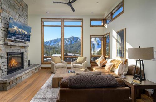 Winter Park House | Mountain Villa 502 Next To WP Resort I Private Hot Tub I Great Views I Activity Program