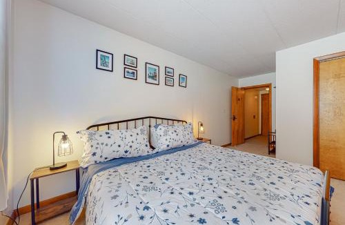 West Dover Apartment | Mountain Village 5H Unit B