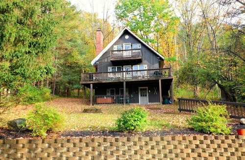 Ellicottville Ski Chalet | Mountain Watch 4 Bedroom Chalet by RedAwning