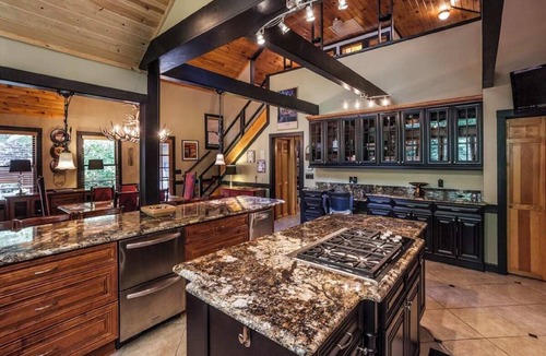 Ellijay Cabin | Mountain Waters Lodge - Serene Stream, Chef's Dream Kitchen,Dog Friendly, Excellent WIFI