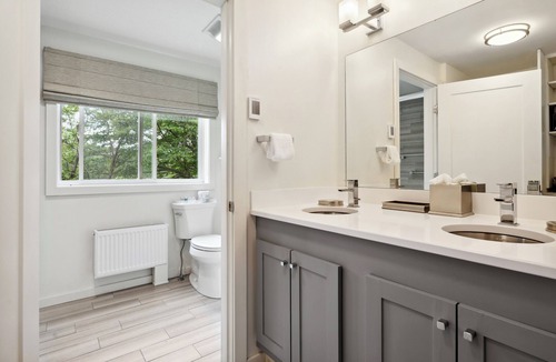 West Dover Hotel | Mountaineer Inn