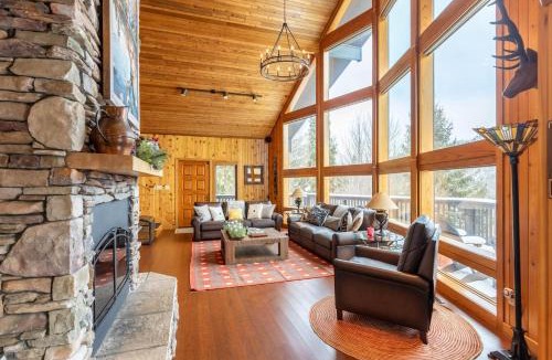 Sugar Grove House | Mountaineer Manor