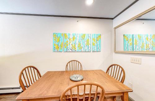 Warren Apartment | Mountainside 88