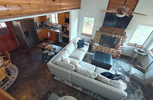 Medicine Park Cabin | Mountainside cabin in Medicine Park-stunning views-borders Ft. Sill-Sleeps 18.