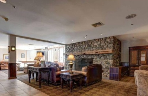 Hancock Apartment | Mountainside Condo Ski In Ski Out