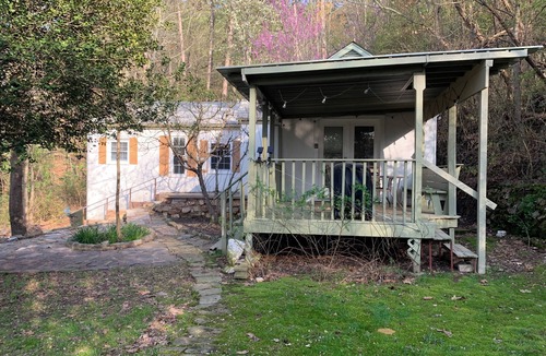 Hot Springs House | Mountainside Cottage