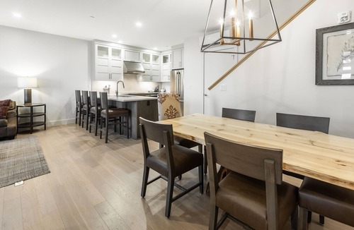 Ludlow Condo | Mountainside Luxury 2-Level Condo at Okemo. Ski-In/Out.
