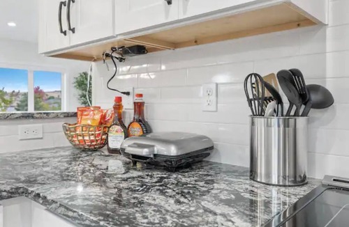 Boise House | Mountainside Luxury Entertainer | Game Room & Deck