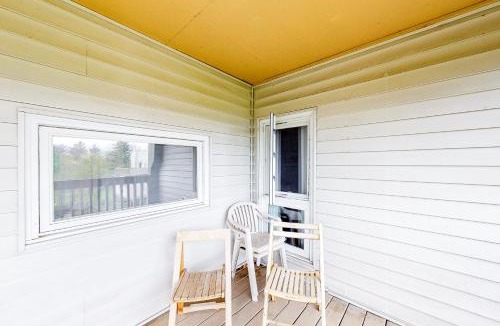 Stowe Area Apartment | Mountainside Resort B202