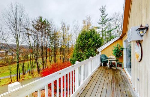 Stowe Area Apartment | Mountainside Resort V