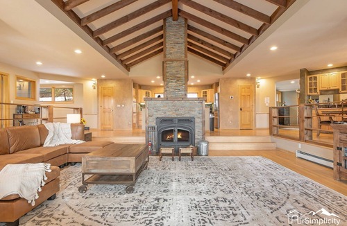 Kerr Gulch House | Mountainside Splendor Lux Master BR 180° Views