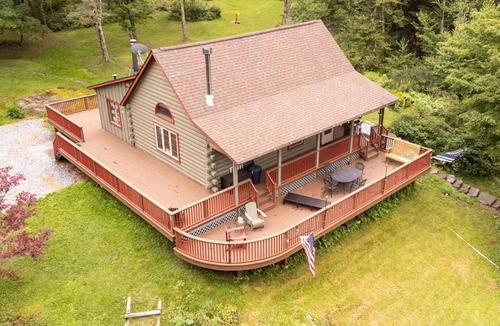 Margaretville Cabin | Mountaintop Catskills Dream Retreat