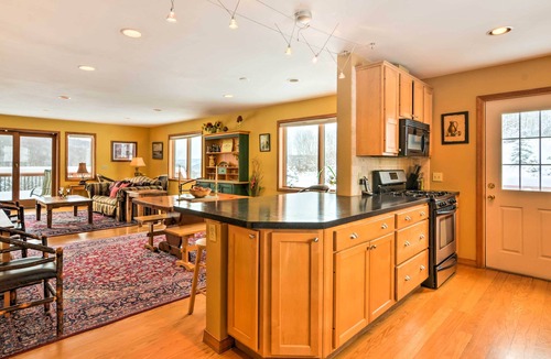 Ellicottville Cottage | Mountaintop Ellicottville Home: 7 Mi to Ski Resort