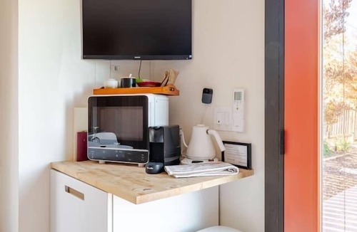 Santa Venetia Condo | Mountaintop poolside suite, sauna, views!