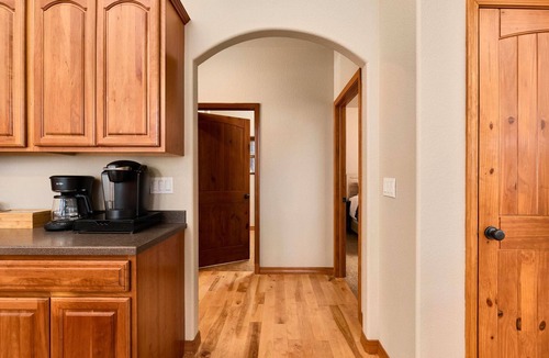 Woodland Park House | Mountainview Lodge ★ Hot Tub ★ Luxury Master Suite