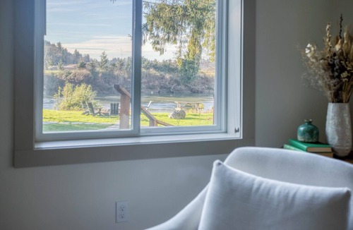 Nehalem House | Mountainview, Pet Friendly, Beach Nearby, FirePit