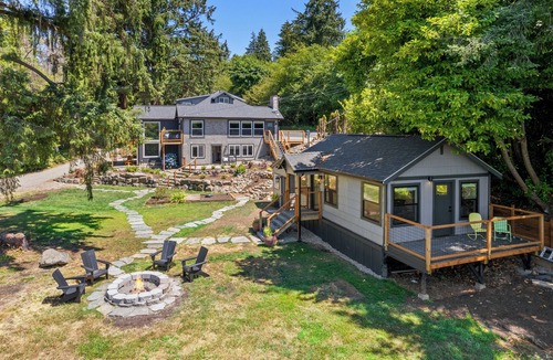 Nehalem House | Mountainview, Pet Friendly, Beach Nearby, FirePit