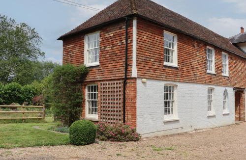 Wavehorne House | Mountfield Farm Cottage