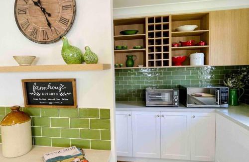 Canungra House | Mountview Alpaca Farmhouse