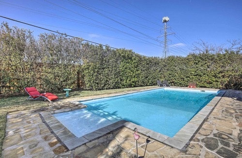 Richardson House | Movie Room & Private Pool: Richardson Retreat