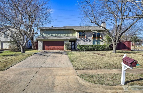 Richardson House | Movie Room & Private Pool: Richardson Retreat