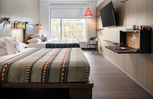 West Campus Hotel | Moxy Austin - University
