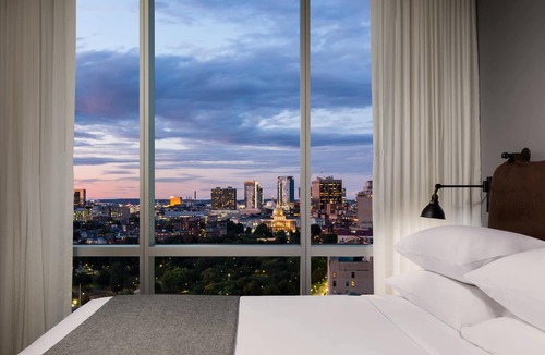 Downtown Boston Hotel | Moxy Boston Downtown