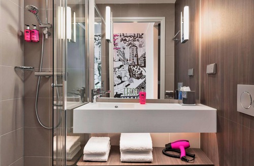 Copenhagen SV Hotel | Moxy Copenhagen