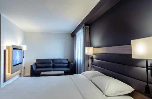 Ingliston Hotel | Moxy Edinburgh Airport