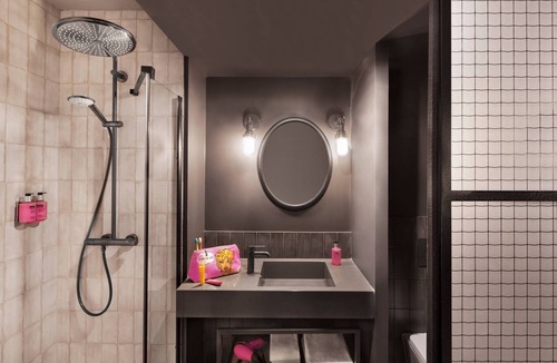 Lille Centre Ville Hotel | Moxy Lille City