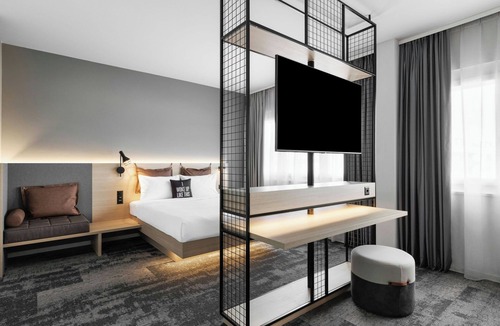 District 9 Hotel | Moxy Zurich