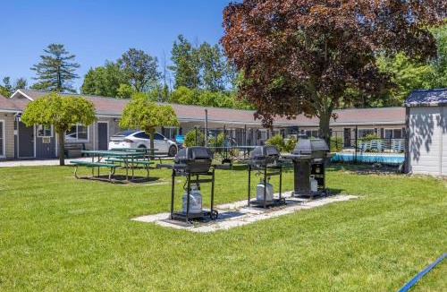 Wasaga Beach Hotel | Mozaik Motel