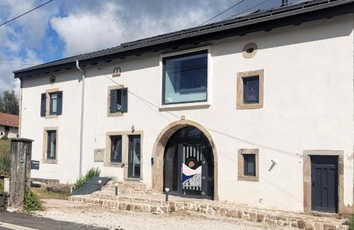 Chantraine Apartment | Mozane