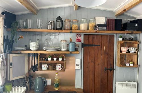 Eye Resort | Mr Hares shepherd hut