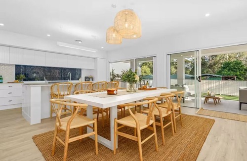 Callala Bay House | Mr Percival - When Size Matters !