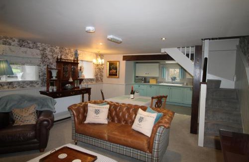 Aislaby House | Mr Ralphs Cottage