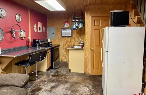 Shawnee Cabin | Ms Lizzie's Vintage Garage